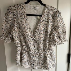 Silk V-Neck Peplum Popover Top in Fieldwalk Floral